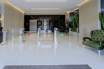 Exterior 14