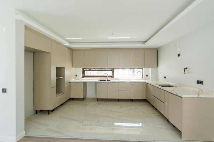 Image No.10-Maison / Villa de 4 chambres à vendre à Sile