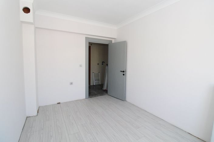 Image No.15-3 Bed Apartment for sale