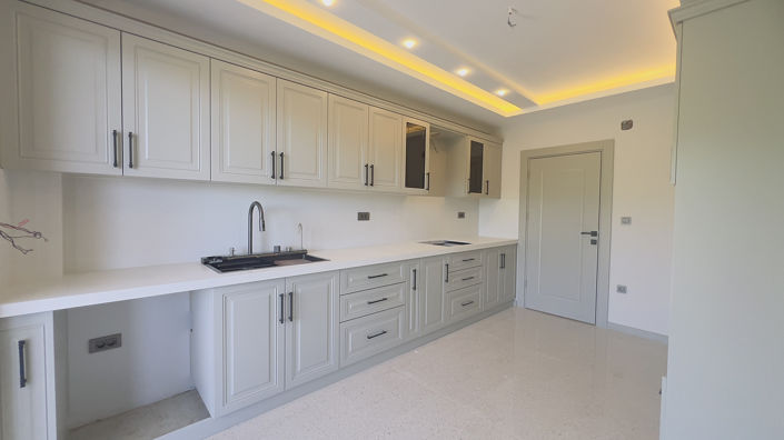 Image No.40-4 Bed Apartment for sale