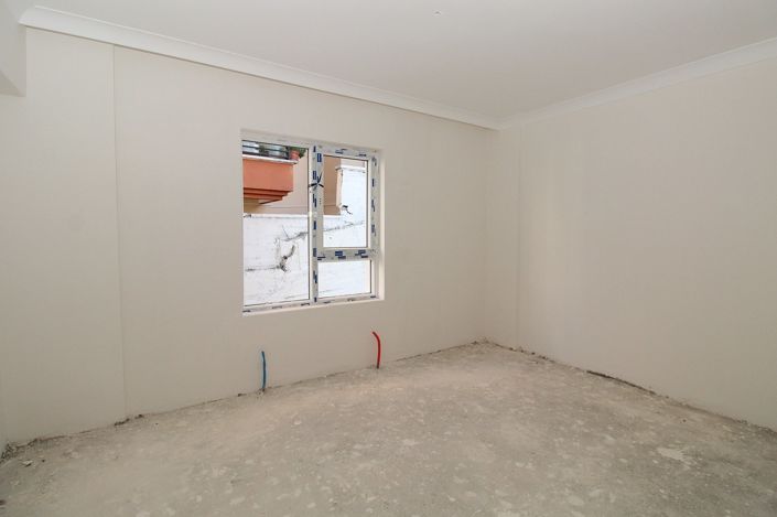 Image No.11-5 Bed Apartment for sale