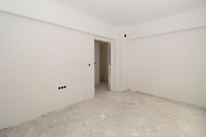 Image No.12-5 Bed Apartment for sale