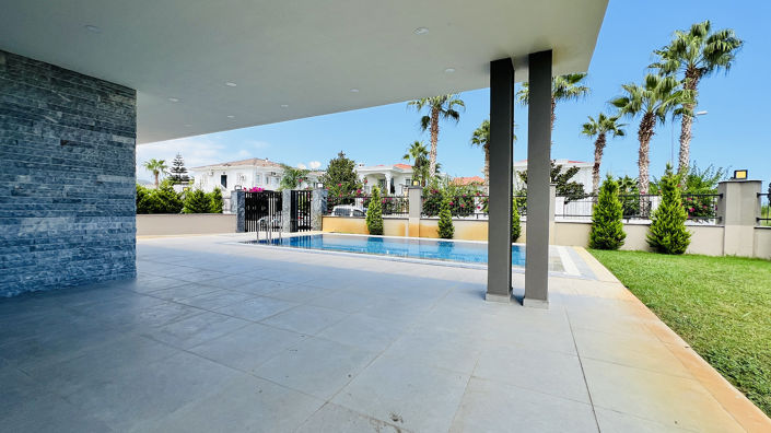 Image No.10-Maison / Villa de 4 chambres à vendre à Çamyuva