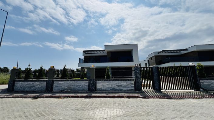 Image No.9-Maison / Villa de 4 chambres à vendre à Çamyuva