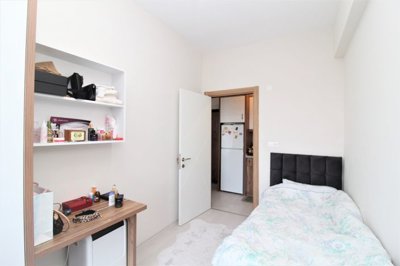 Interior 7