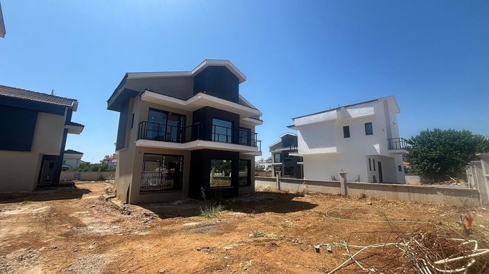 Image No.27-4 Bed House/Villa for sale