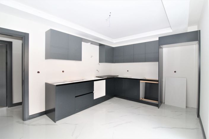 Image No.11-3 Bed Apartment for sale
