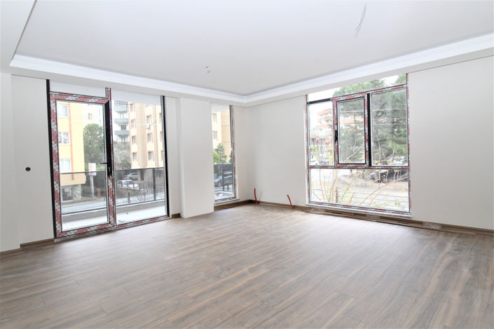 Image No.8-3 Bed Apartment for sale