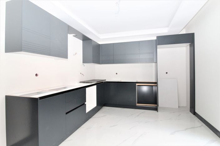 Image No.11-5 Bed Apartment for sale