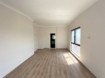 Interior 9