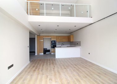 Interior 7