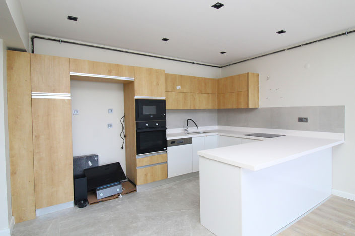 Image No.17-3 Bed Apartment for sale