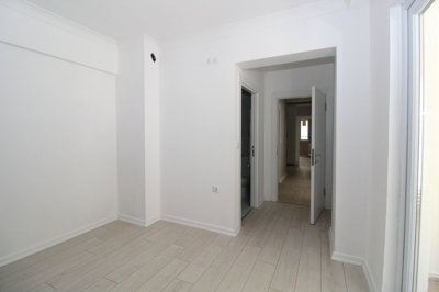 Interior 7