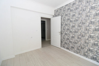 Interior 11