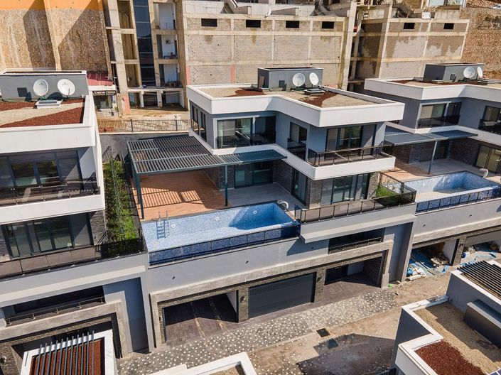 Image No.2-4 Bed House/Villa for sale