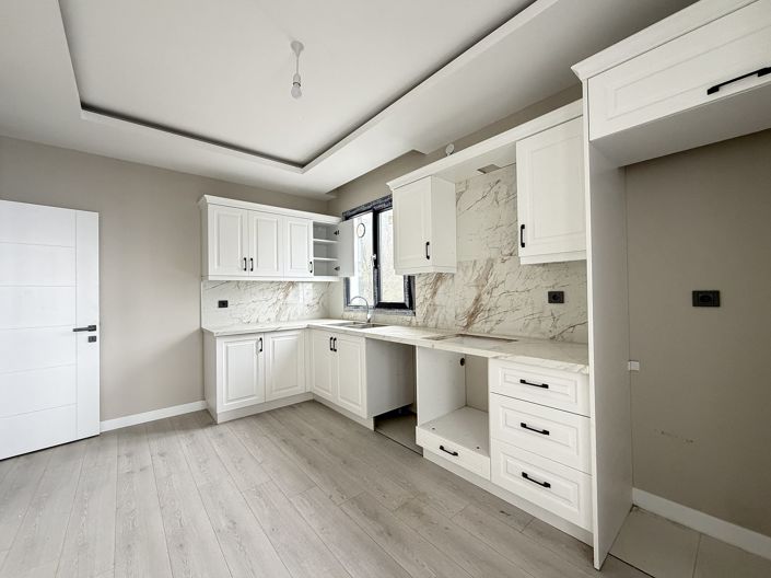 Image No.12-3 Bed Apartment for sale