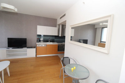 Interior 4
