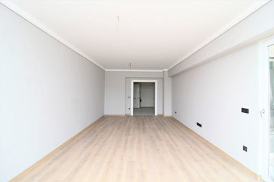 Interior 4