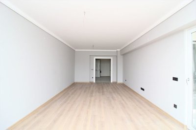 Interior 4
