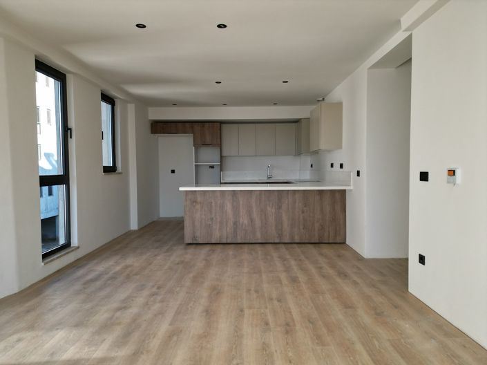 Image No.15-2 Bed Apartment for sale