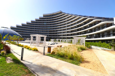 Exterior 4