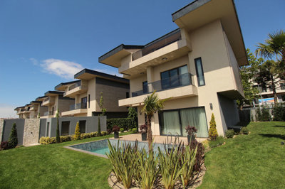 Exterior 5