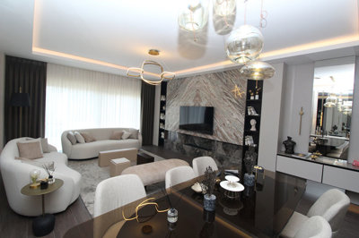 Interior 3