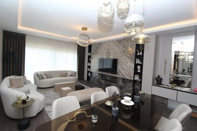 Interior 3