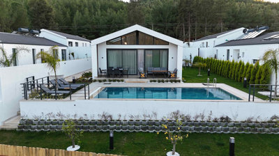 Exterior 6