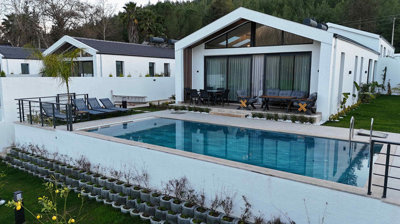Exterior 7