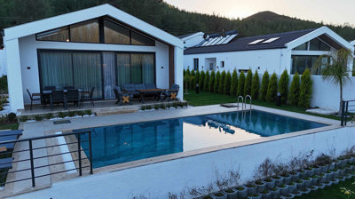 Exterior 8