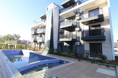 Exterior 10