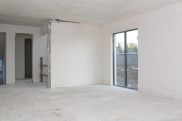 Image No.11-Maison / Villa de 8 chambres à vendre à Incek