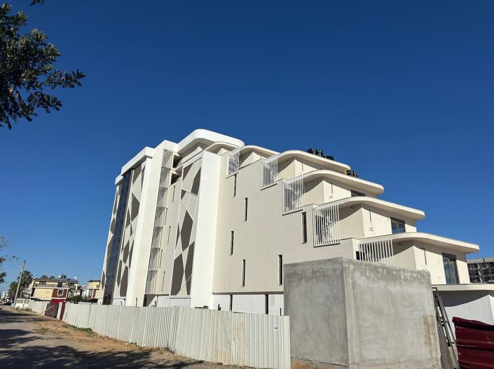 Image No.25-3 Bed Apartment for sale