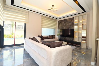 Interior 2