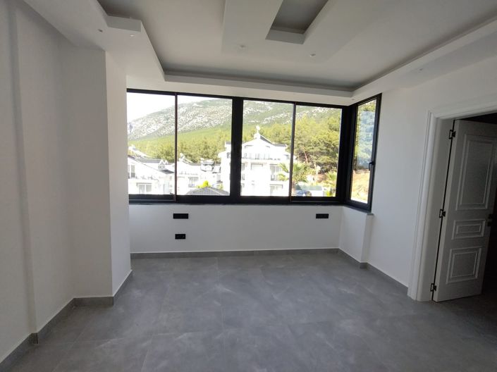 Image No.23-4 Bed House/Villa for sale