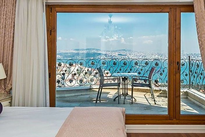 Image No.12-10 Bed Commercial for sale