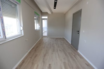 Interior 5