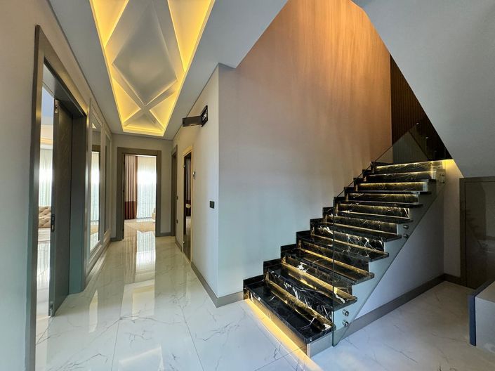 Image No.20-4 Bed House/Villa for sale