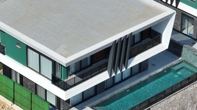 Exterior 6
