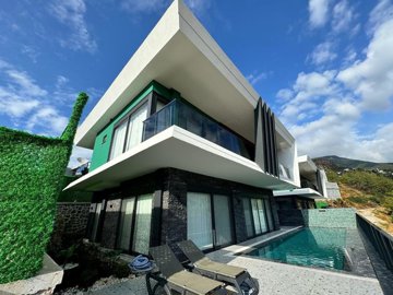 Exterior 8