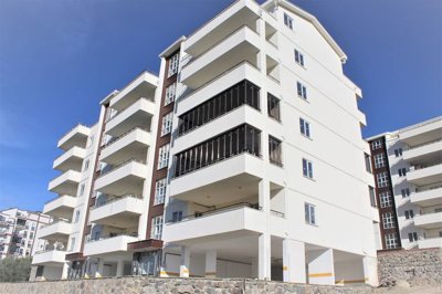 Exterior 8