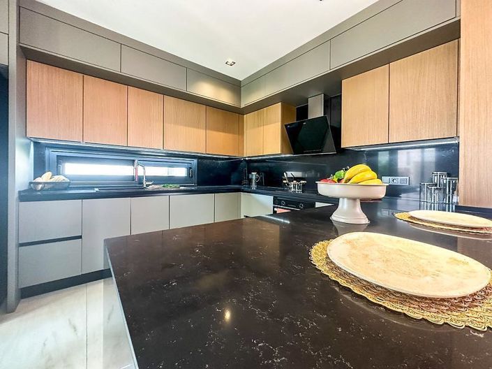 Image No.20-4 Bed House/Villa for sale