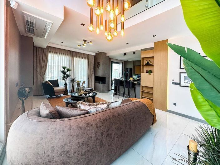 Image No.10-6 Bed House/Villa for sale