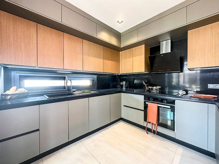 Image No.19-6 Bed House/Villa for sale