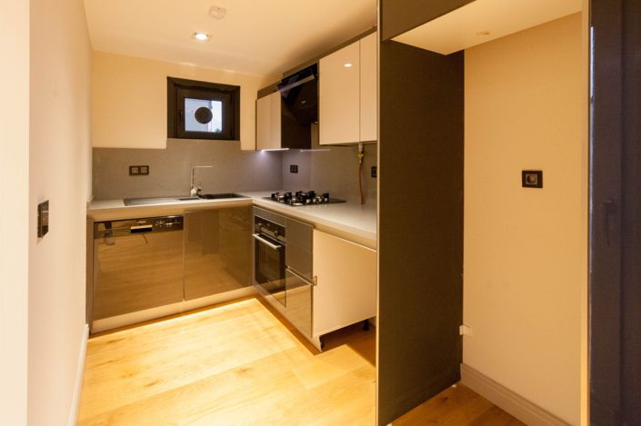 Image No.11-3 Bed Apartment for sale