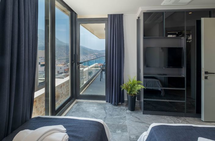 Image No.33-4 Bed House/Villa for sale