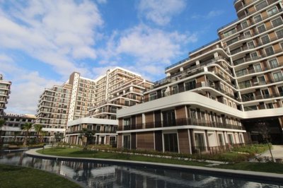 Exterior 5