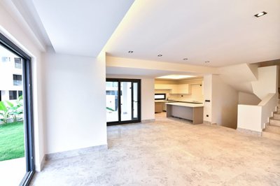 Interior 3