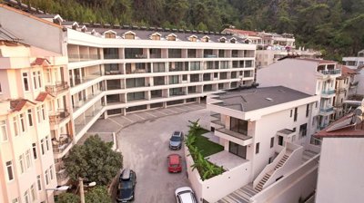 Exterior 5
